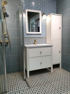 Bathroom design. Sink with a pedestal in the bathroom in Gibsonton, FL
